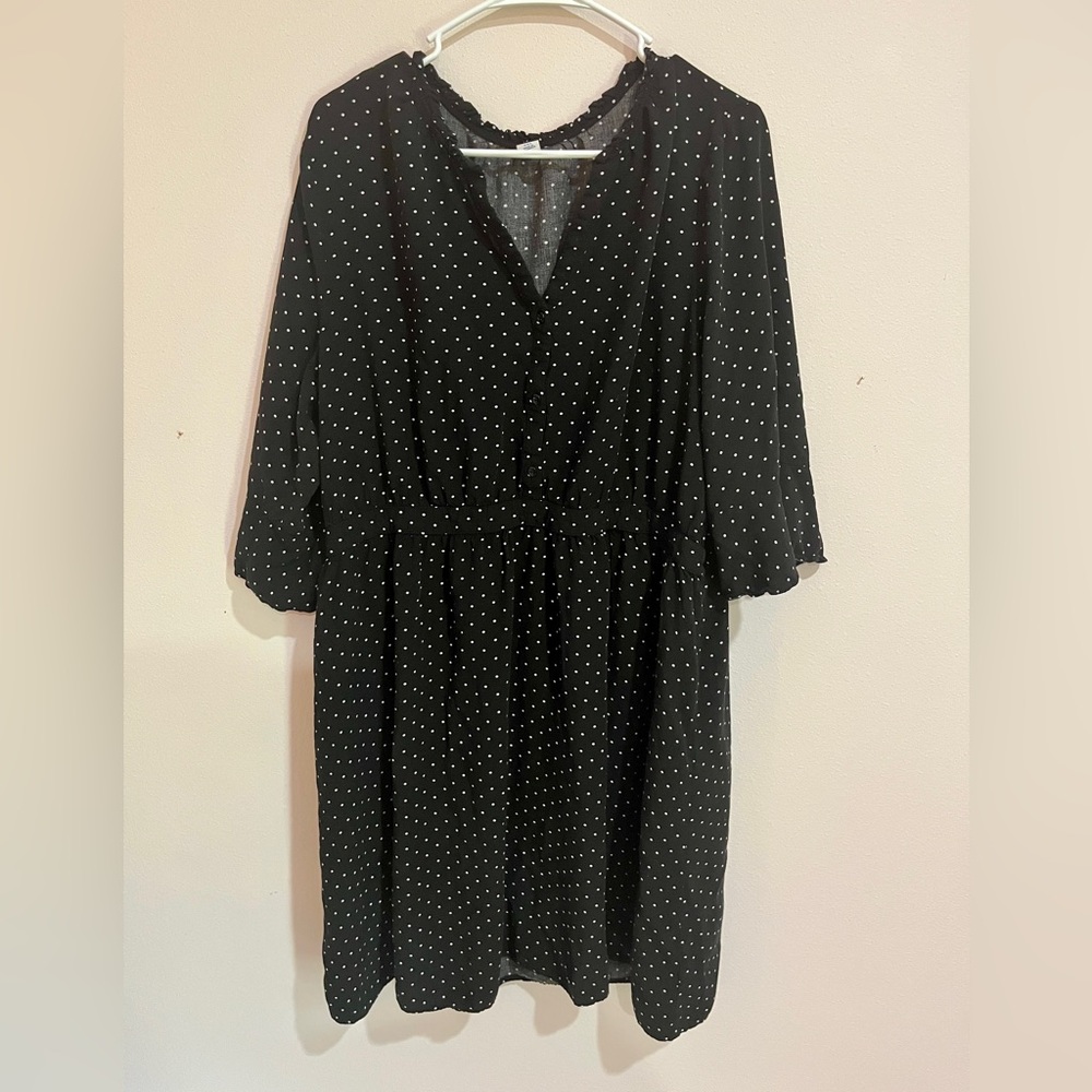 Old Navy Black Polka Dot Midi Dress